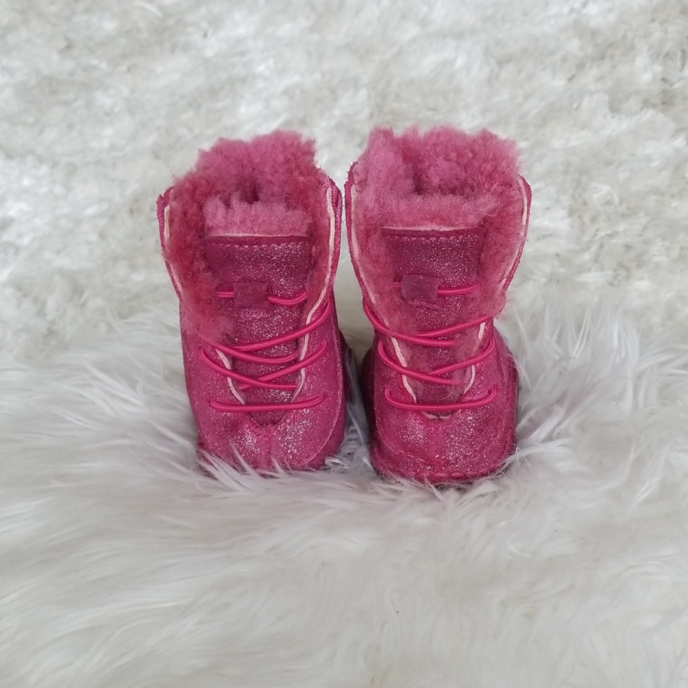 UGG Boots - Picture 2 of 7